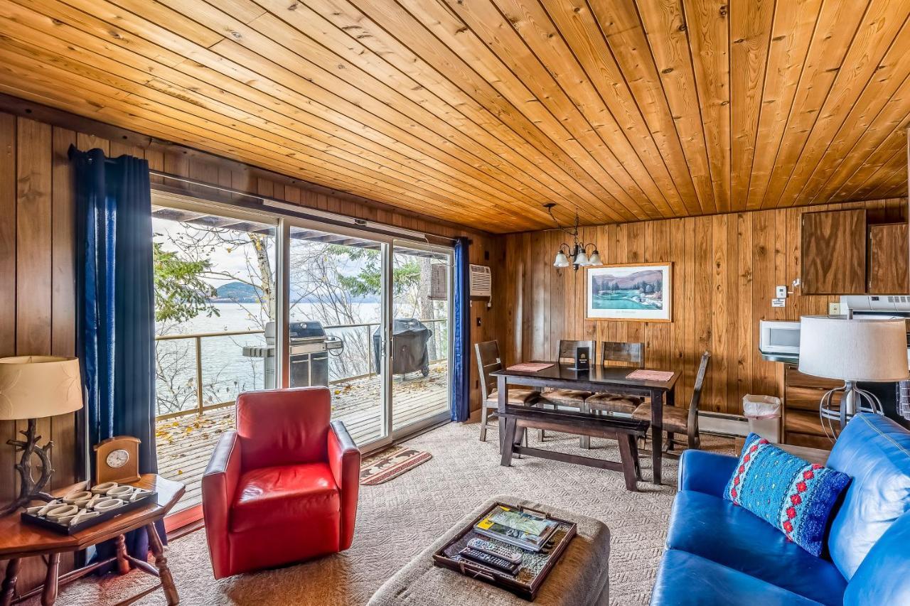 Bay Point Lakefront 1b Down Apartment